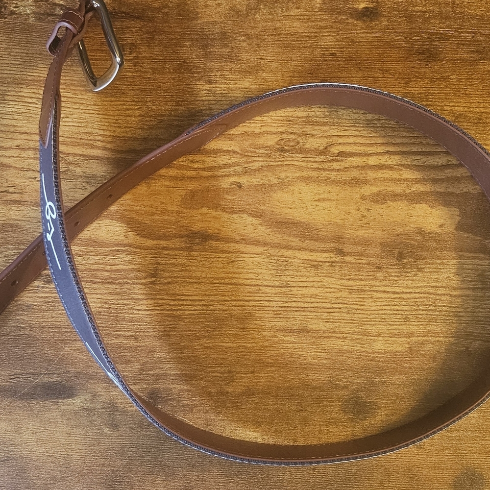 Elegant Brown Leather Men's Belt